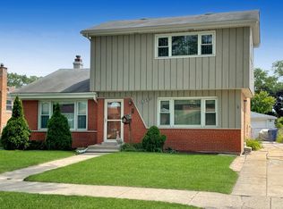 9329 Massasoit Ave, Oak Lawn, IL 60453