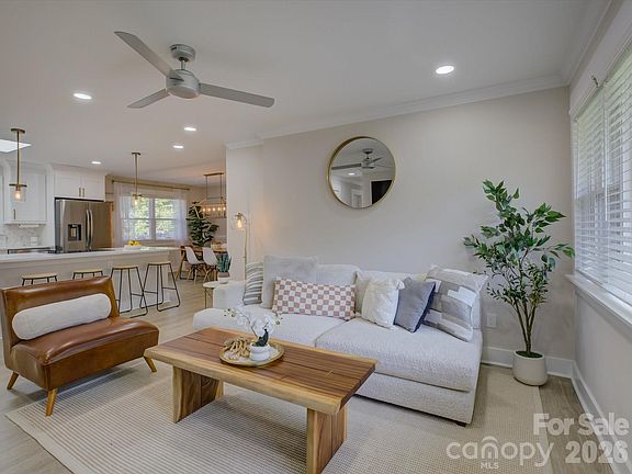 3rd image of 3423 Sudbury Rd