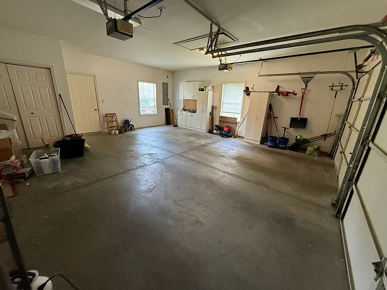 1365 Honey Locust Ct — Photo 32