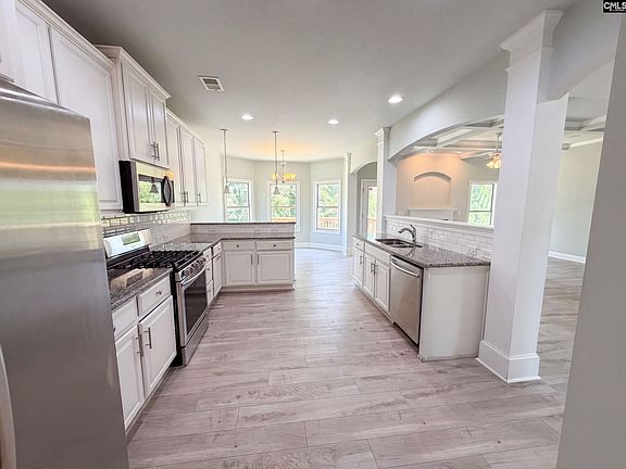4th image of 105 Timber Chase Ln