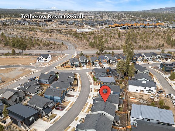 2nd image of 61182 SW Tippytoe Pl