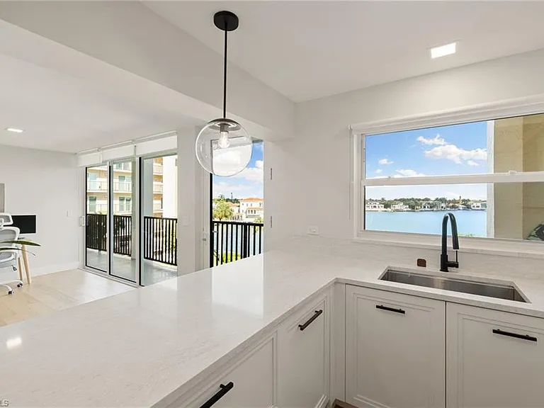 3500 Gulf Shore Blvd N #406 — Photo 19