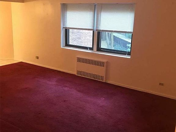 3rd image of 11860 Metropolitan Ave APT 3K