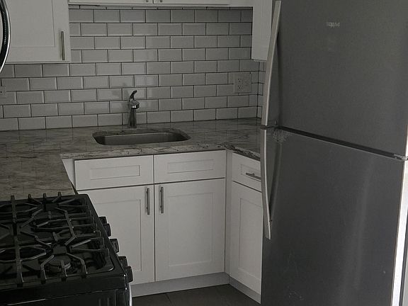 3rd image of 10226 S Walden Pkwy APT B3