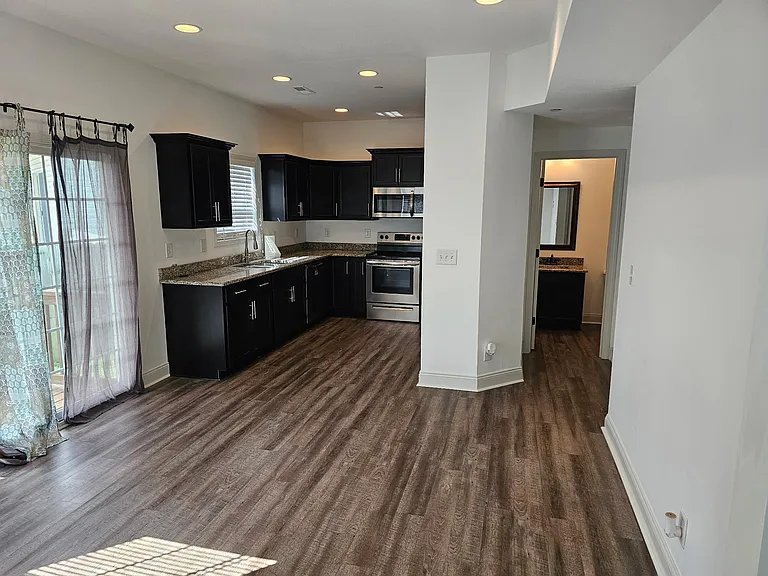 407 Preakness Cir — Photo 5