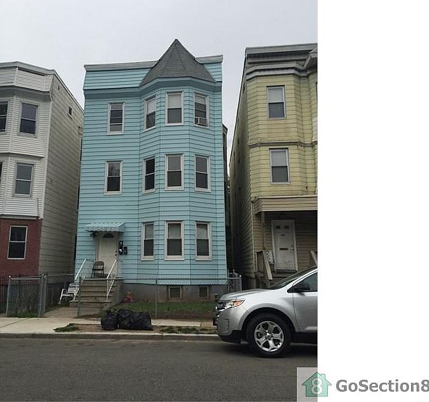 1st image of 38 S 17th St #2