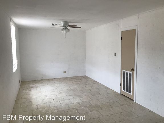 3rd image of 1722 W Beverly Dr