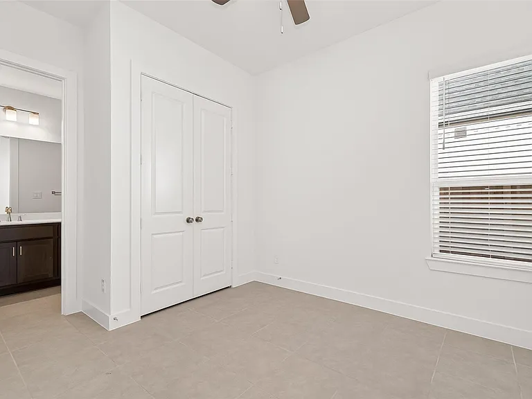 4916 Northern Woods Dr — Photo 26