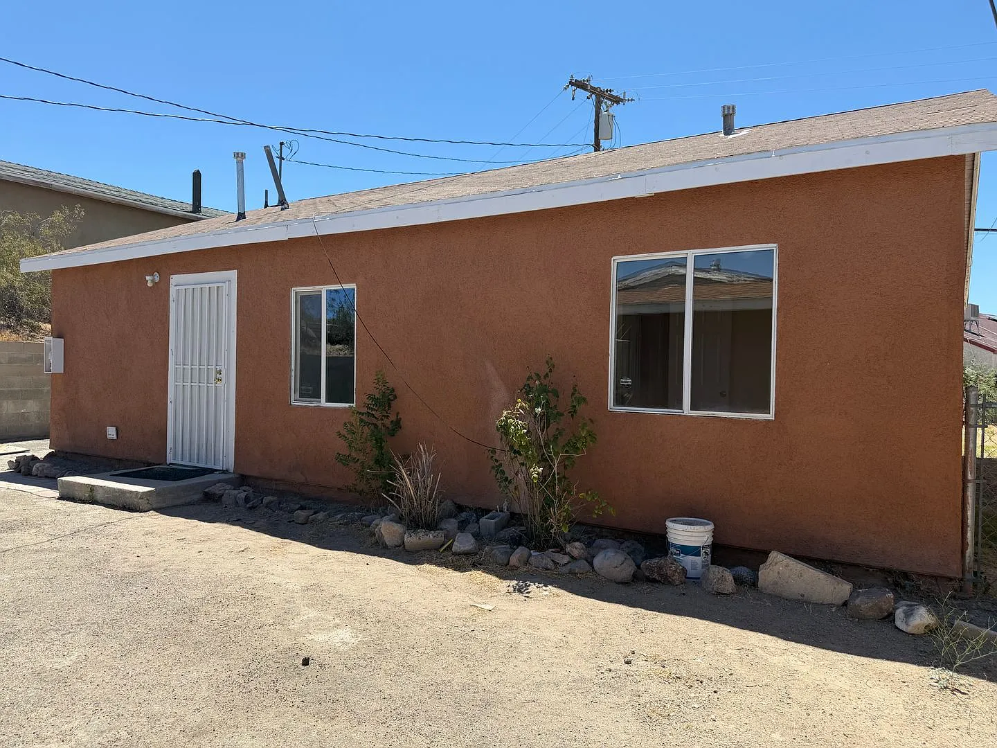 P156 — Photo 3