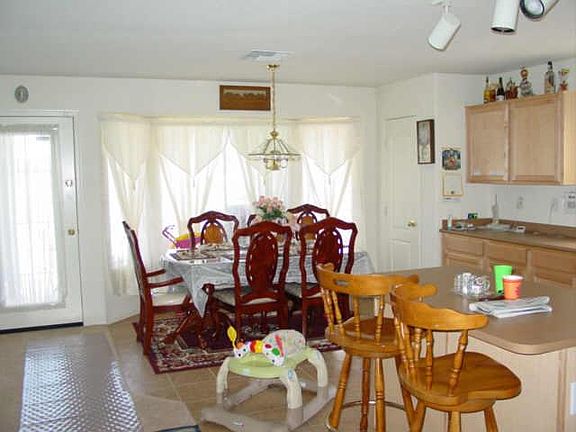 4th image of 10914 N Cambridge Avenue