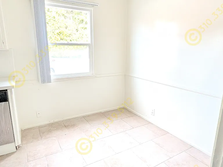 1377 S Sierra Bonita Ave #2 — Photo 7