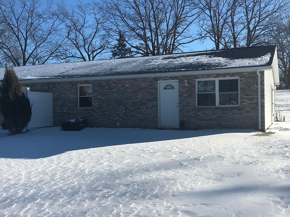 2nd image of 46421 Kelly Ave