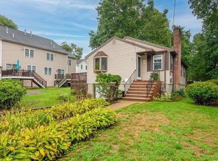 71 Clapp St, Walpole, MA 02081
