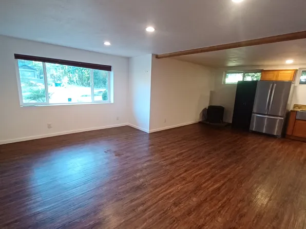 (undisclosed Address), Gaston, OR 97119