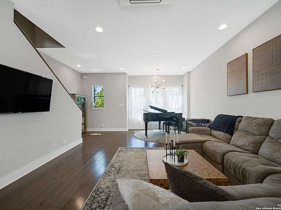 5th image of 130 N Swiss St #201 #201