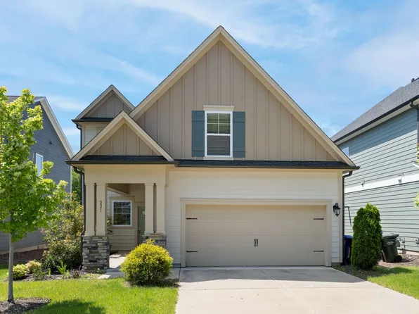 221 Macy Grove Dr, Chapel Hill, NC 27517