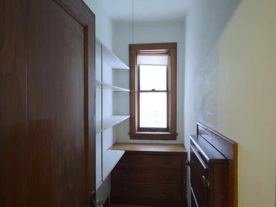 1st image of 4359 S Artesian Ave #2