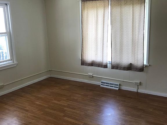 5th image of 153 Highland Dr