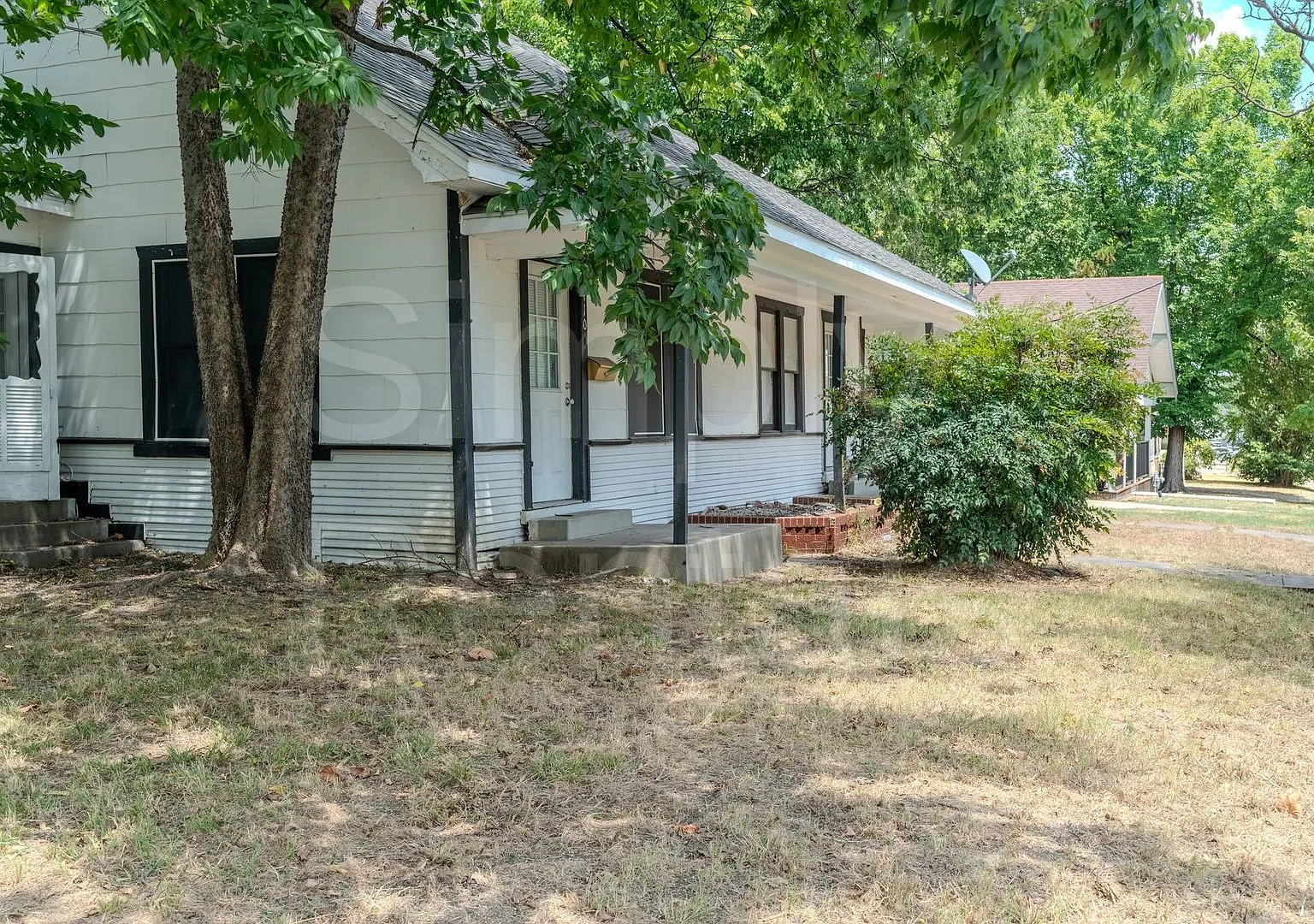 1410 Sycamore - Duplex - Commerce — Photo 4