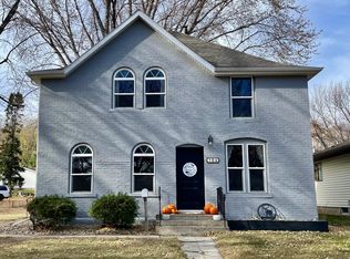 106 S Spring Ave, Springfield, MN 56087