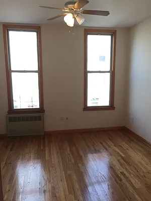 Rented by Proper Real Estate, LLC | media 10