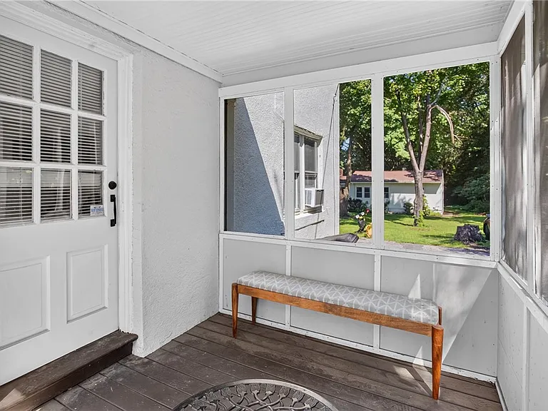 476 Providence St — Photo 44