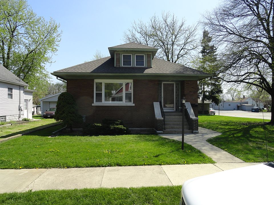 1st image of 126 Anita St