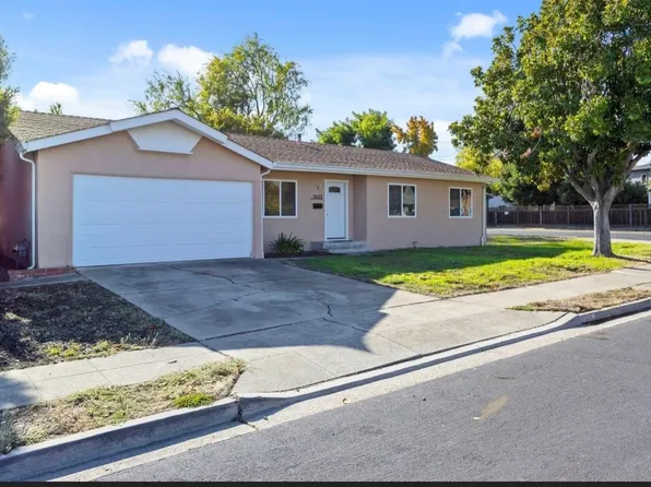7622 Oxbow Ln, Dublin, CA 94568