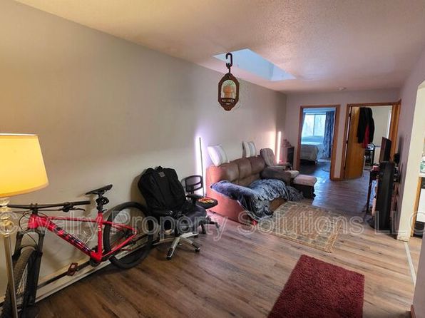 5703 Nicollet St #211