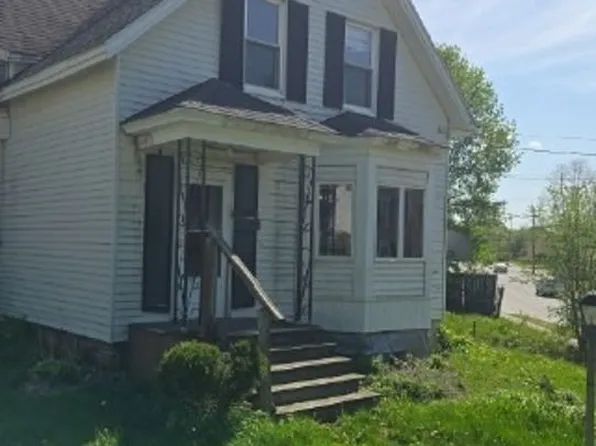 77 Stillwater Ave, Bangor, ME 04401