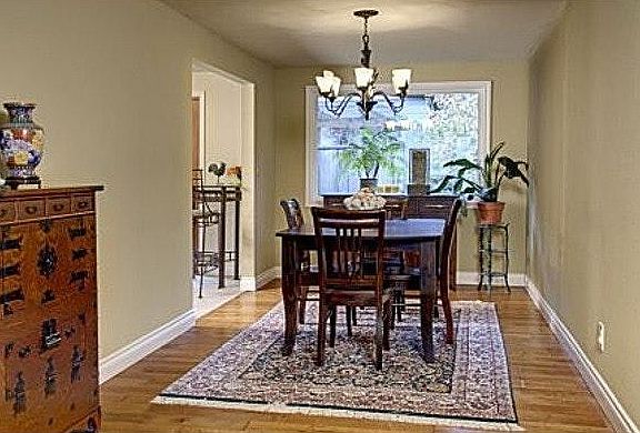 5th image of 10055 NE 31st Pl