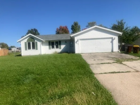115 Sunny Hill Dr, Davis Junction, IL 61020