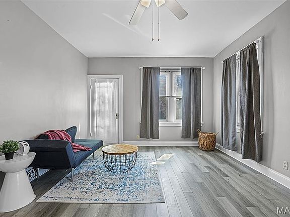 3rd image of 213 Macarthur St