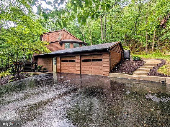 2nd image of 5077 Summitview Rd