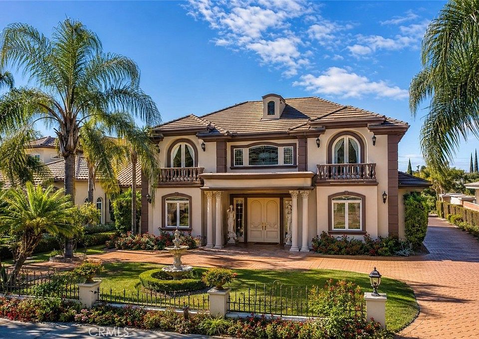 1st image of 356 W Palm Dr