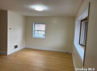211-40 43rd Ave #1, Bayside, NY 11361
