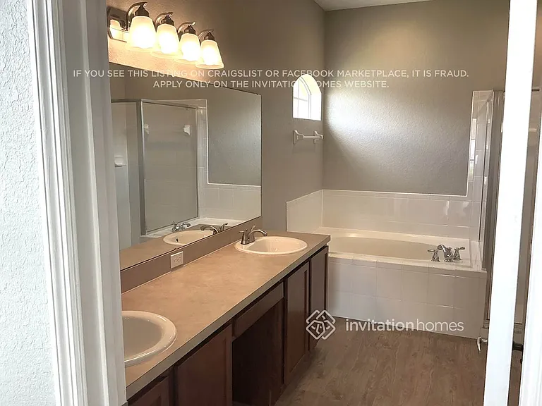 3632 Bristol Cove Ln — Photo 12