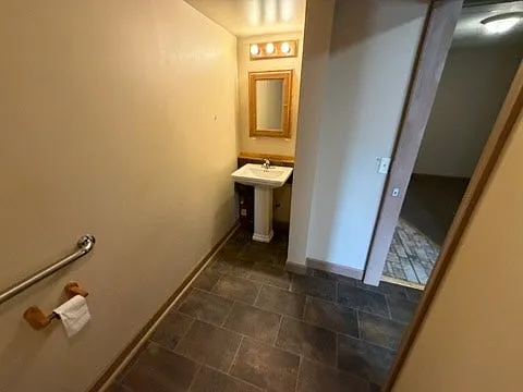 4 E Main St #2 — Photo 7