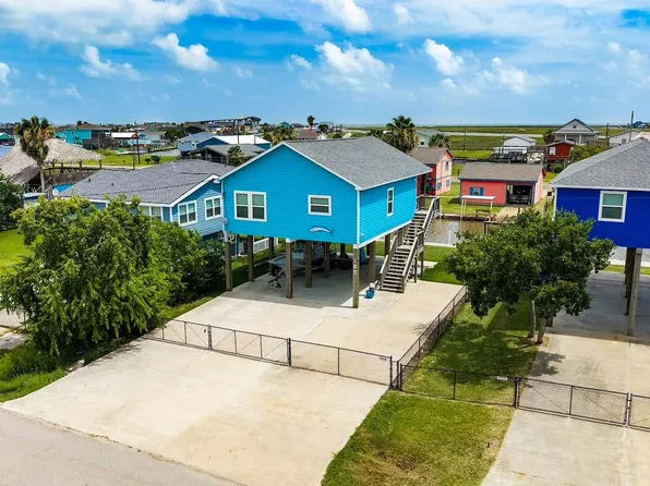 165 County Road 201, Sargent, TX 77414