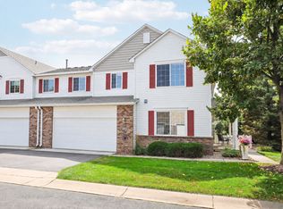 10881 Oak Grove Cir Unit B, Woodbury, MN 55129