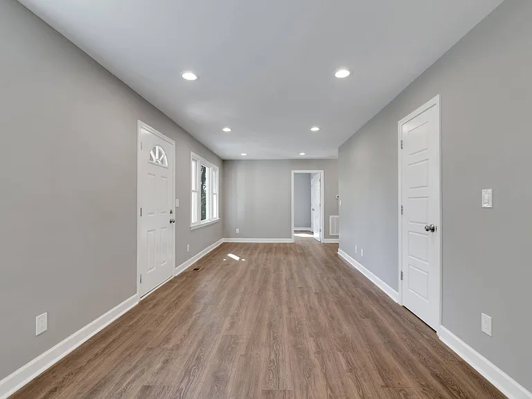 7108 Hicks Ct — Photo 27