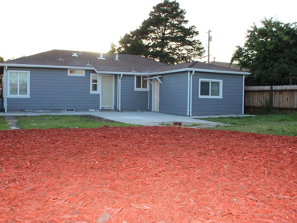 1st image of 250 S 9th St