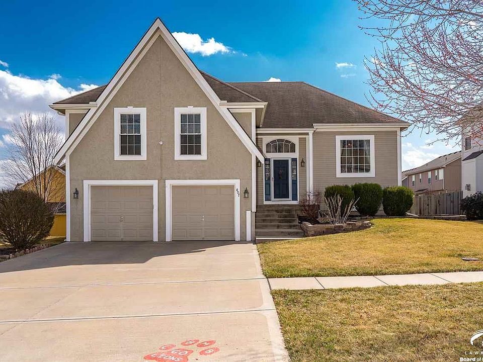 1st image of 407 Wyndham Dr