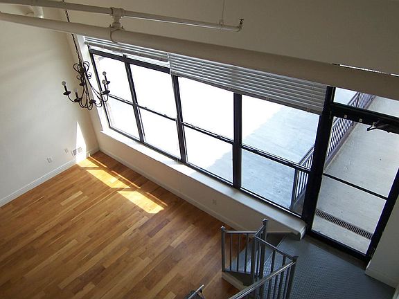 5th image of 300 Communipaw Ave APT 226