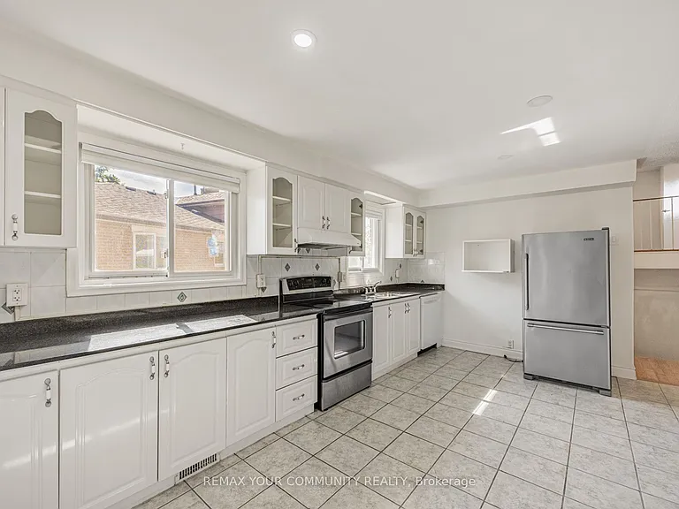 14 Roseville Dr — Photo 16