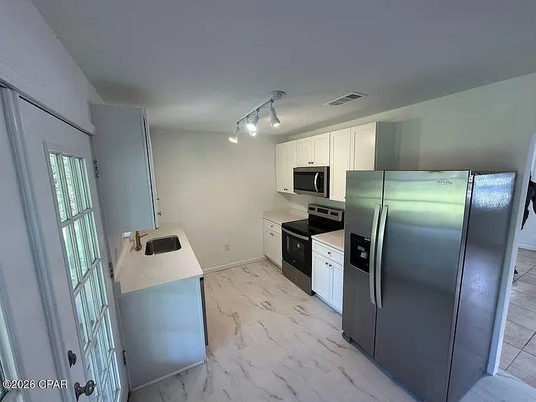 1603 Calhoun Ave — Photo 5