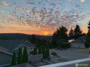 6096 Widgeon Ct, Bremerton, WA