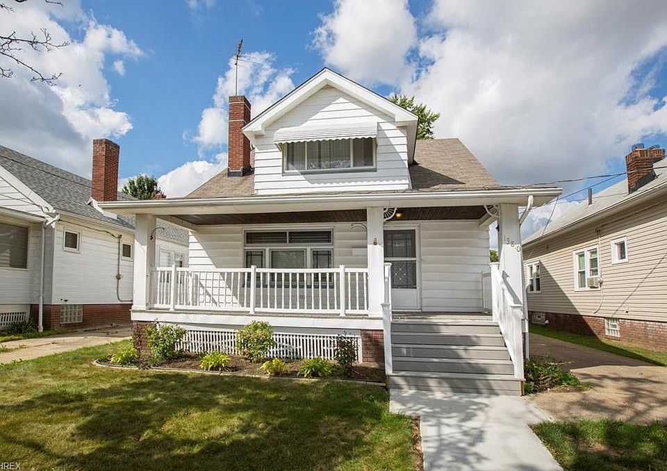 2nd image of 13810 Lyric Ave