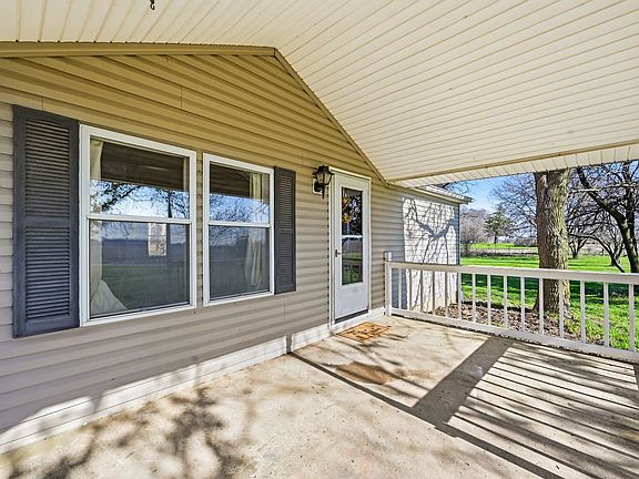 3rd image of 3657 N County Road 425 W