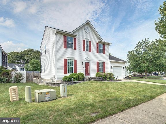 3rd image of 8314 Watermill Dr